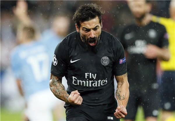 اللاعب الأرجنتيني إزيكيل لافيتزي