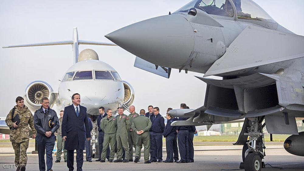 تقوم الخطة الجديدة على شن ضربات جوية وبذل جهود دبلوماسية وإنسانية