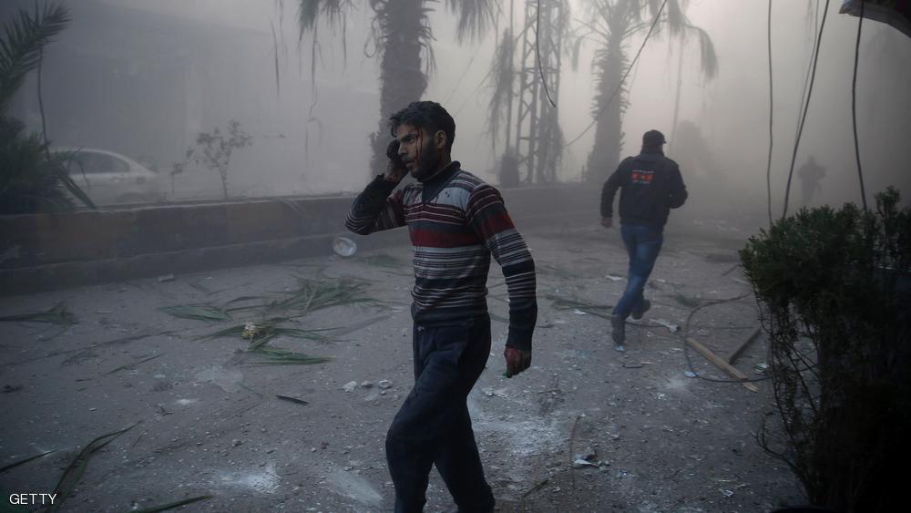 دمار عقب غارة على الغوطة الشرقية بريف دمشق - أرشيفية