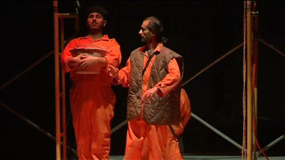 سقالة.. مسرحية تتناول الأزمة الليبية