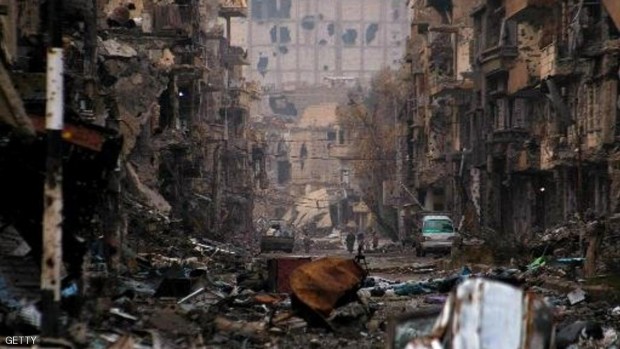 شارع مدمر في دير الزور (أرشيفية)