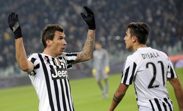 قطار يوفنتوس السريع يدهس فيورنتينا