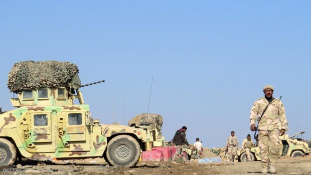 قوات موالية للحكومة العراقية في شرق الرمادي لقتال تنظيم الدولة يوم 16 ديسمبر 2015