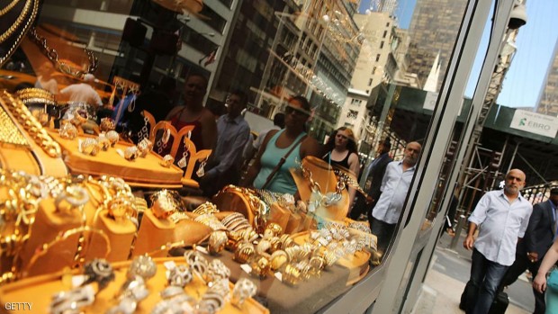 هبوط اسعار النفط حد من الطلب على المعدن النفيس