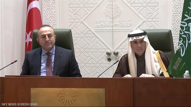 وزير الخارجية السعودي عادل الجبير ونظيره التركي مولود جاويش أوغلو