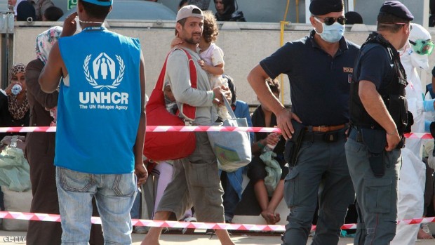 وصل أكثر من 142 ألف لاجئ إلى الشواطئ الإيطالية عام 2015