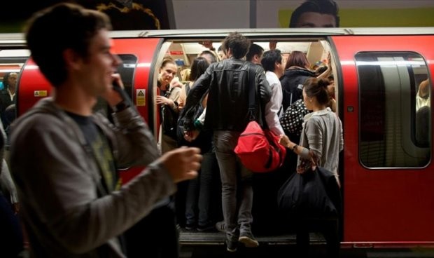 646afa63-d765-43d5-9e71-3b3ac154079e_16x9_600x338