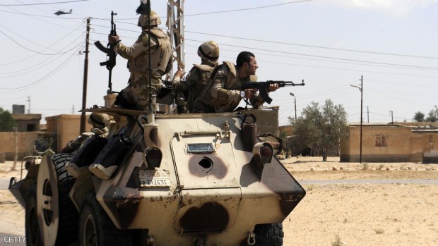 الجيش المصري يلاحق الجماعات المتشددة في شمال سيناء