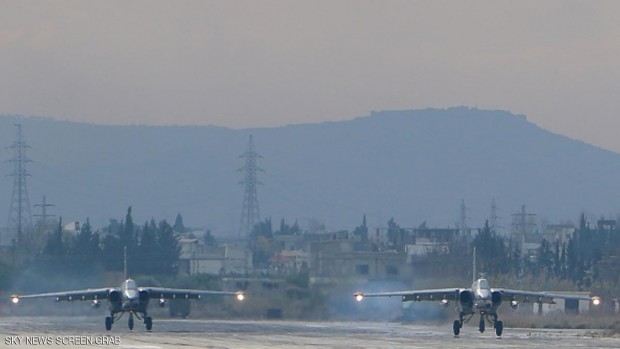 طائرتان روسيتنا من طراز سوخوي في اللاذقية - 16 ديسمبر 2015