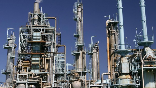 مصفاة نفط في كارسون بولاية كاليفورنيا الأميركية