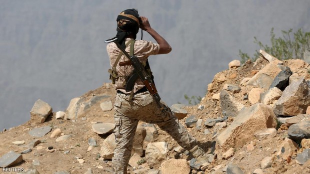 مقاتل من القوات اليمينة المشتركة في اليمن