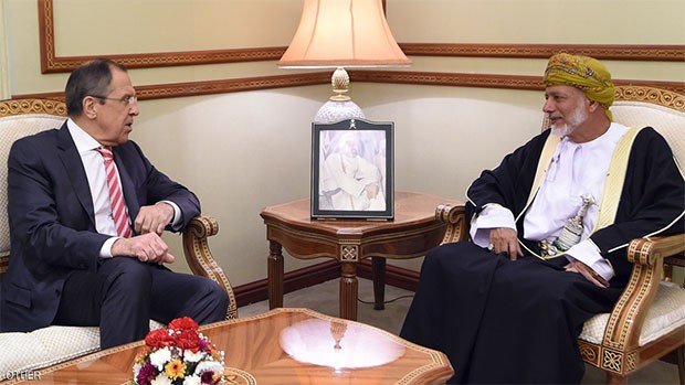 يوسف بن علوي يسقبل لافروف في مسقط