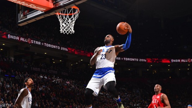 جانب من المباراة في مدينة تورونتو الكندية - 16 فبرير 2016