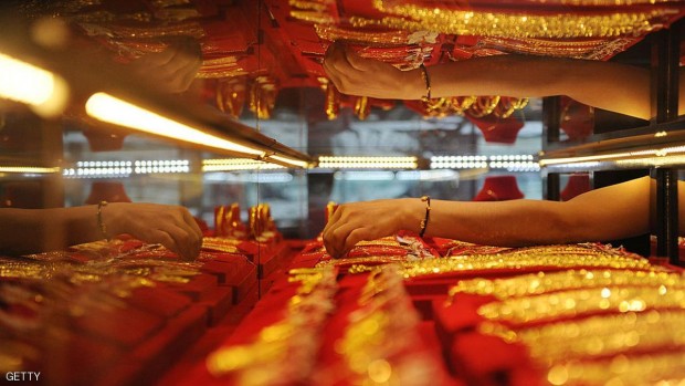 عوامل عدة دفعت المعدن الأصفر نحو الصعود