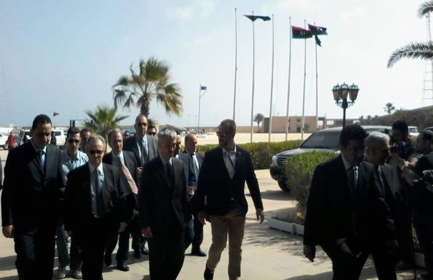 12963864_975774059144755_5384346691440300565_n