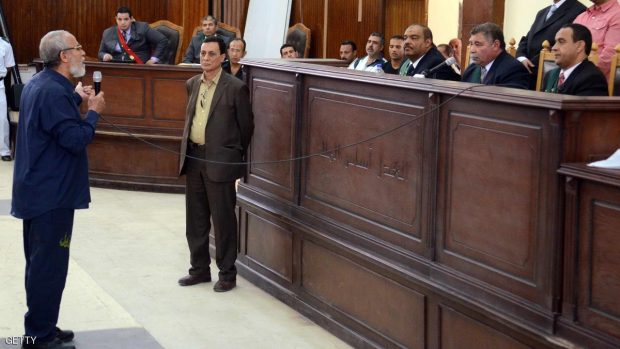 بديع يحاكم مع قيادات الإخوان في عدد من القضايا
