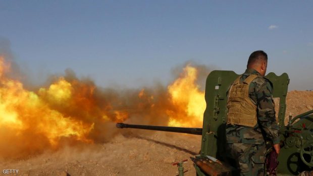 القوات العراقية تسعى لطرد تنظيم الدولة من المناطق المحيطة بالموصل قبل شن الهجوم الرامي لتحرير المدينة