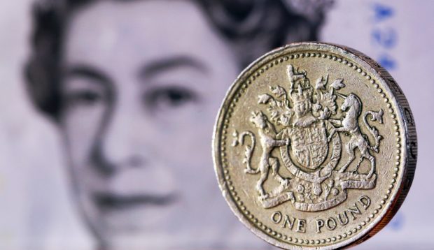 الاسترليني يواصل الخسائر مع خروج بريطانيا من أوروبا