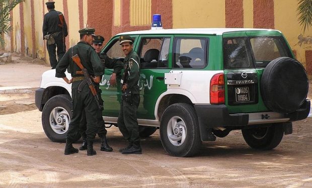 Police patrol  (Ouargla / Wargla, ALGERIA)