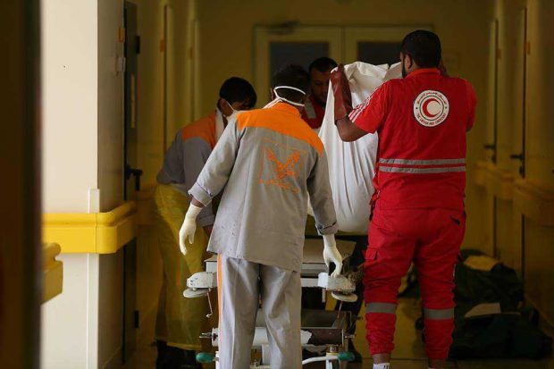 دفن 12 جثه مجهولة الهوية بنغازي (الانترنت)