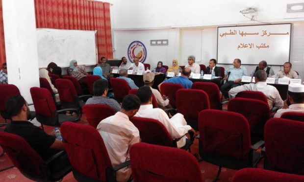 صورة من جانب الاجتماع بمركز سبها الطبي 