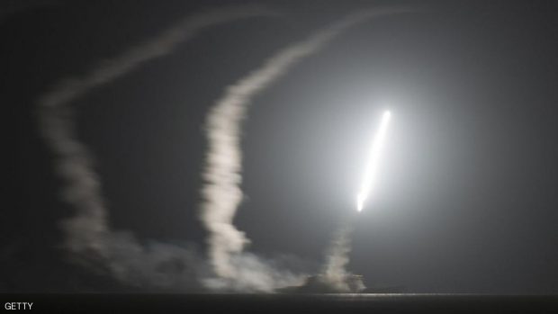 أميركا وجهت ضربات صاروخية لمواقع تابعة للحوثيين