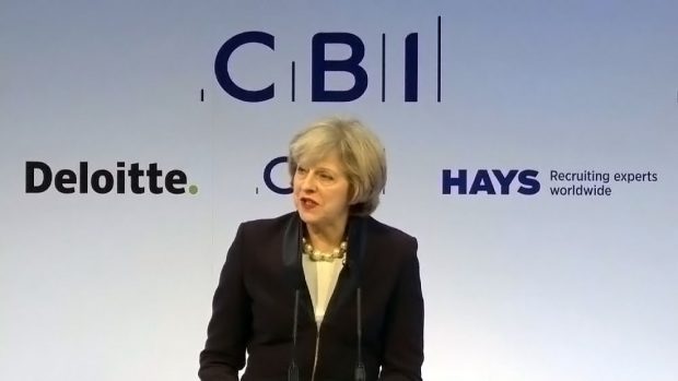 بريطانيا تعتزم خفض الضرائب على الشركات