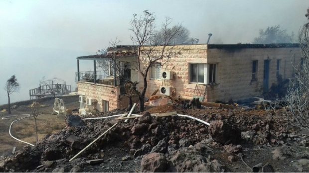 5835b8d3c36188cf3d8b4584