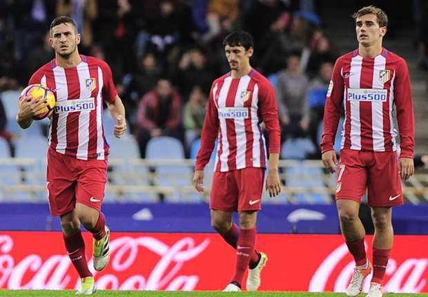 savic-antoine-griezmann-koke-real-sociedad-atletico-laliga-11052016_5kd6e8773bqvztprur5w4e45