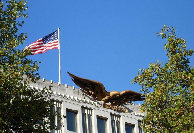 american_eagle_on_the_london_embassy