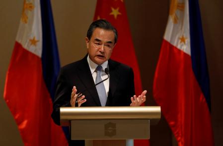 الصين مخاطبة ترامب: لا يحق لأي طرف أن يتصرف كـ«شرطي أو قاض» دولي