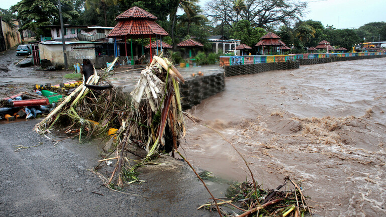 الإعصار «إيوتا» يُهدد بمخاطر كارثية مع توجهه نحو أمريكا الوسطى