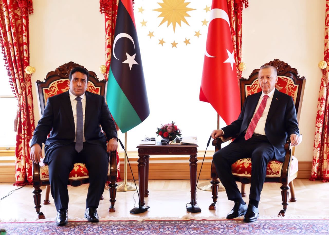«المنفي» يُجري محادثات مع الرئيس التركي