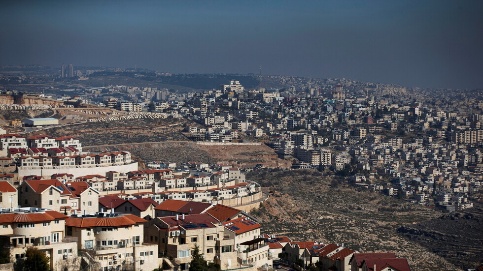 فلسطين تُدين المصادقة على بناء مئات الوحدات الاستيطانية