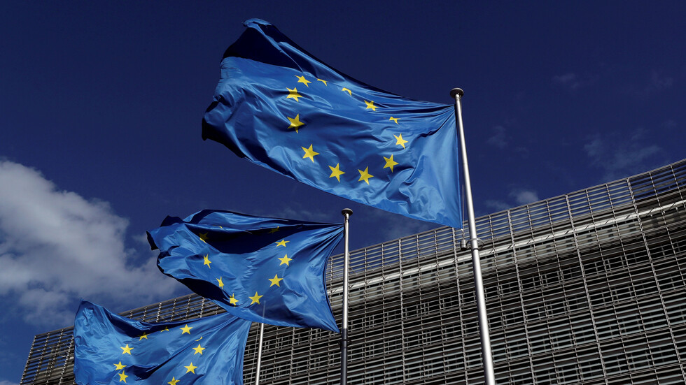 الاتحاد الأوروبي يُؤكد استعداده لتسهيل انسحاب المرتزقة من ليبيا