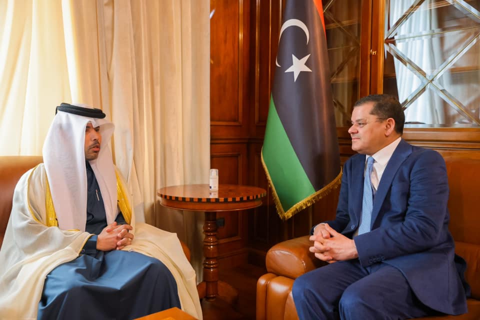 رئيس الحكومة يبحث تطوير العلاقات مع قطر