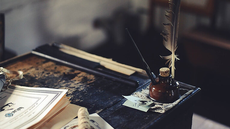 الرأي العام والإنسان القطيع 