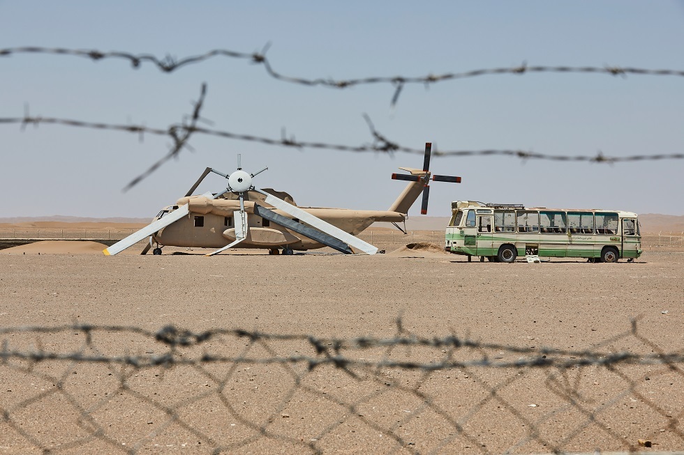 الحرس الثوري الإيراني يرد بعد تدمير الطائرات الأمريكية: «إله رمال طبس لا يزال موجودًا» 