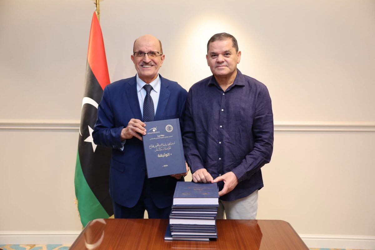 الدبيبة يتسلّم حزمة «استراتيجيات وطنية» تمهيداً لل
